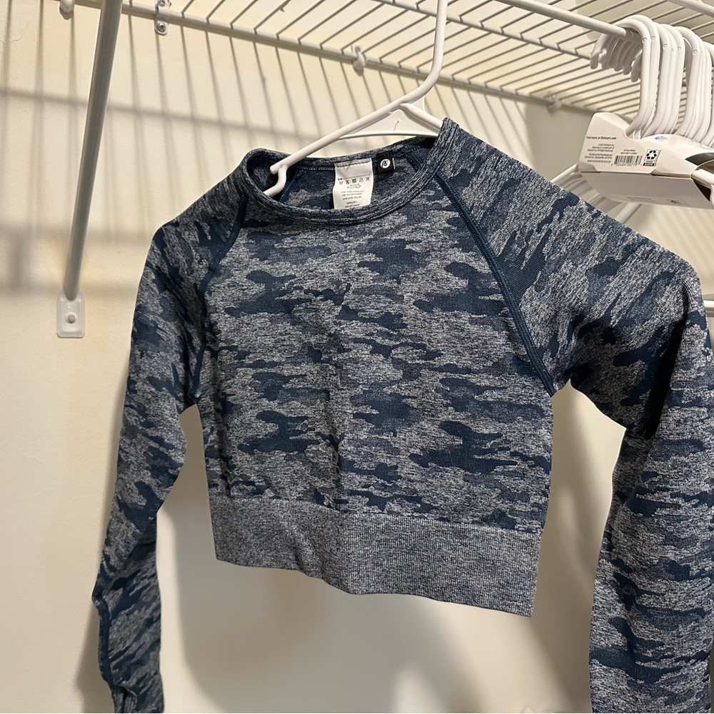 AYBL workout top